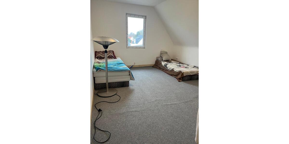 Einfamilienhaus Calbe (Saale) - 4 Zimmer, 130 m&sup2;, 85.000&euro; | Angebot:26699074