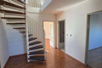 Wohnung Hermsdorf Hermsdorf - 3 Zimmer, 75 m&sup2;, 475&euro; | Angebot:27675189