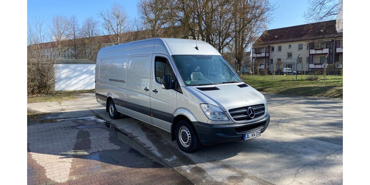 Mercedes-Benz Sprinter 168.965 km 20.900 &euro; Gommern 39245
