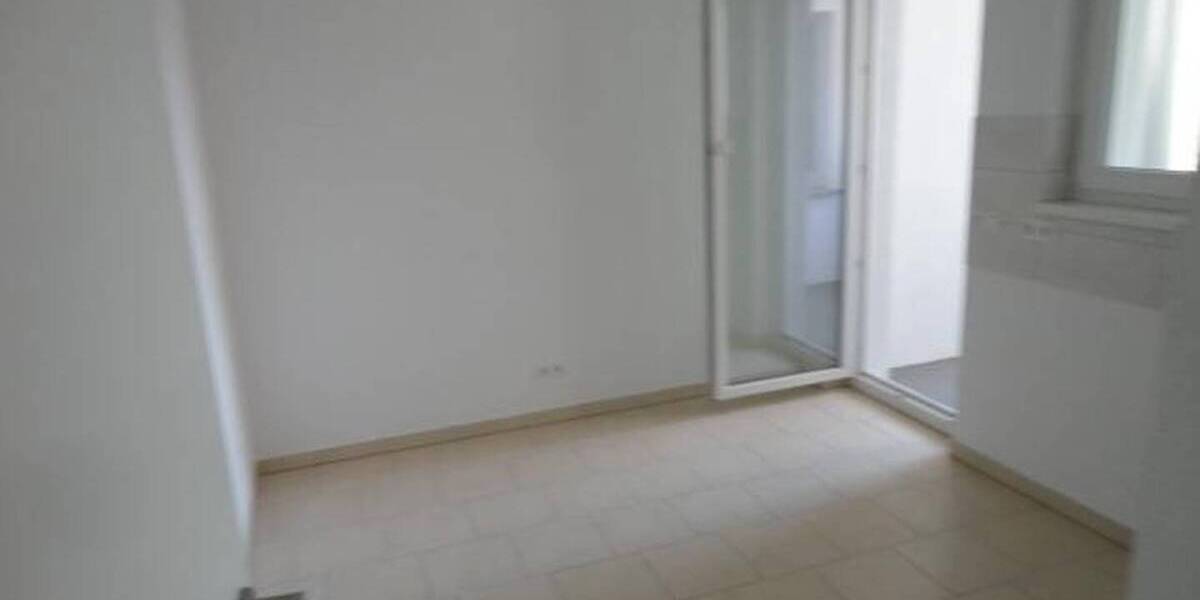 Etagenwohnung Magdeburg Neue Neustadt - 4 Zimmer, 98 m&sup2;, 840&euro; | Angebot:26654600