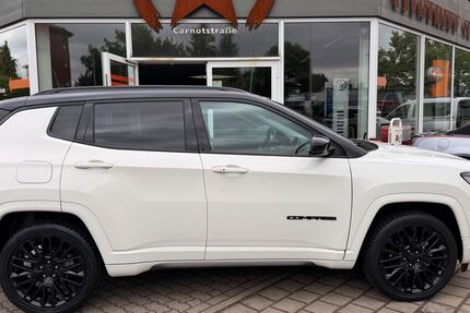Jeep Compass 30.000 km 23.950 &euro; Magdeburg 39120