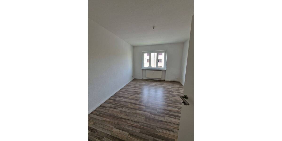 Etagenwohnung Magdeburg Cracau - 2 Zimmer, 48 m&sup2;, 339&euro; | Angebot:26557119