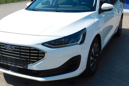 Ford Focus 67.937 km 19.895 € Staßfurt 39418