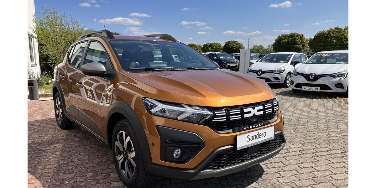 Dacia Sandero 4.525 km 16.993 &euro; Schönebeck 39218