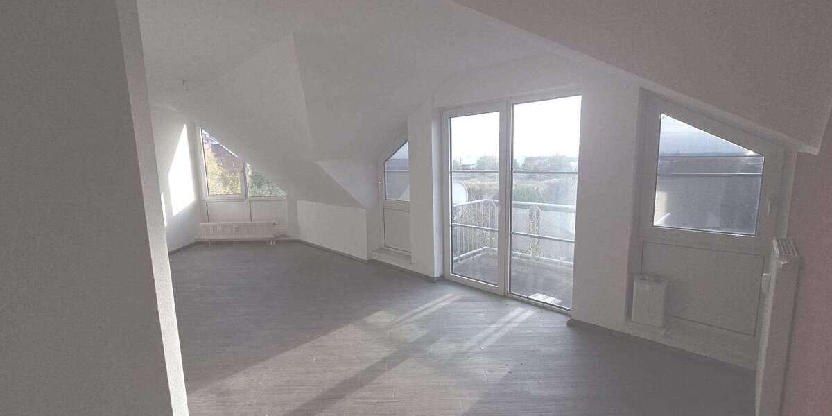 Etagenwohnung Hermsdorf Hermsdorf - 3.5 Zimmer, 73 m&sup2;, 72.000&euro; | Angebot:27699797