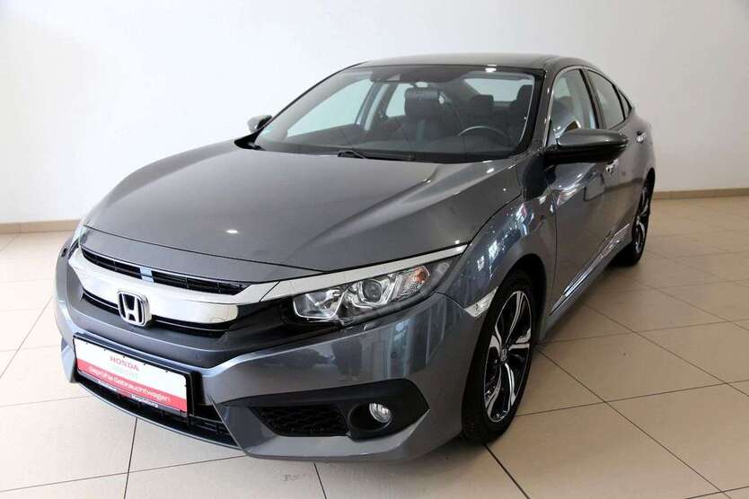 Honda Civic 81.200 km 17.490 € Magdeburg 39112