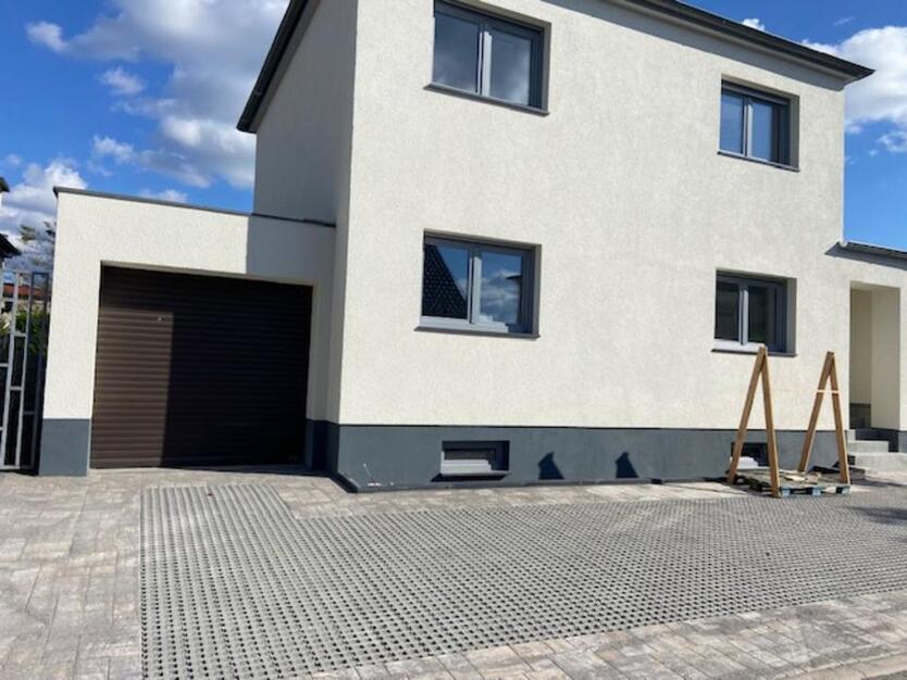 Einfamilienhaus 100m² , 3 Zimmer nach Kernsanierung zu vermieten zimmer