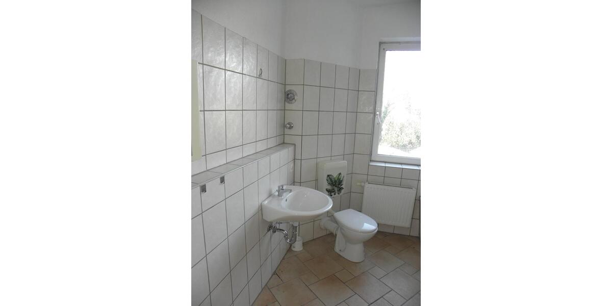Etagenwohnung Magdeburg Lemsdorf - 2 Zimmer, 64 m&sup2;, 330&euro; | Angebot:24827640