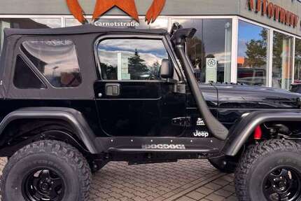 Jeep Wrangler 72.000 km 28.950 &euro; Magdeburg 39120
