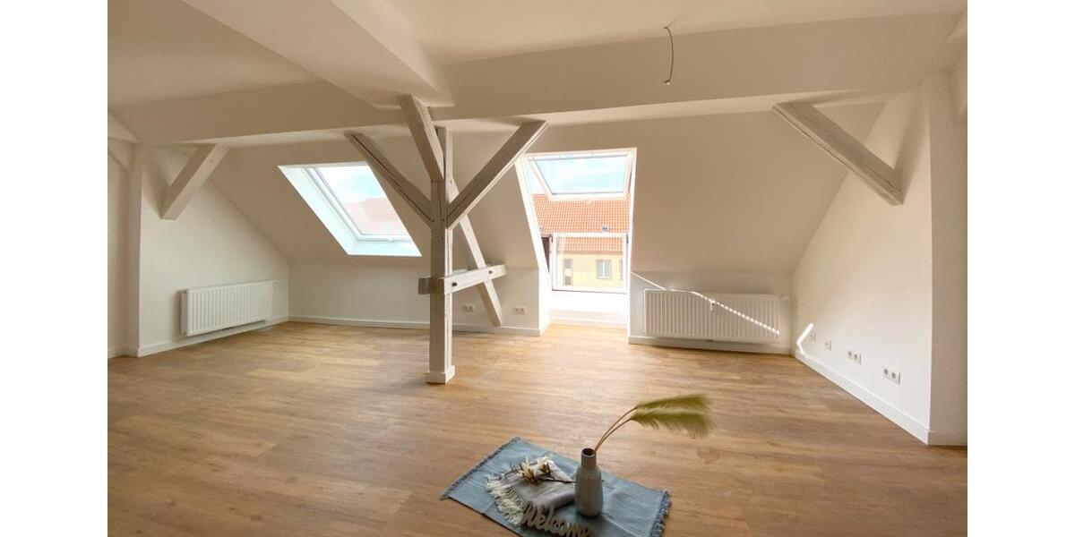 Dachgeschoßwohnung Magdeburg Nordwest - 4 Zimmer, 124 m&sup2;, 1.364&euro; | Angebot:24255460