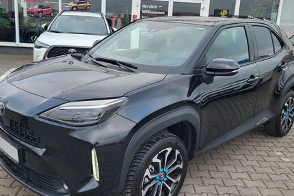 Toyota Yaris 3.500 km 24.500 € Staßfurt 39418