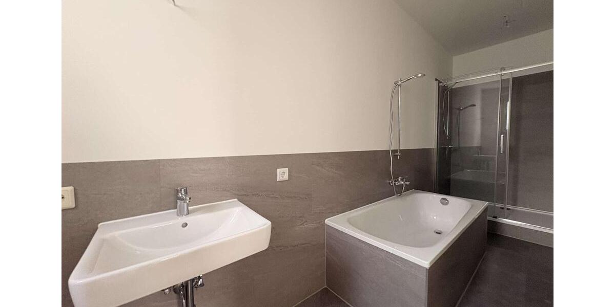 Etagenwohnung Magdeburg Leipziger Straße - 4 Zimmer, 102 m&sup2;, 900&euro; | Angebot:25792930