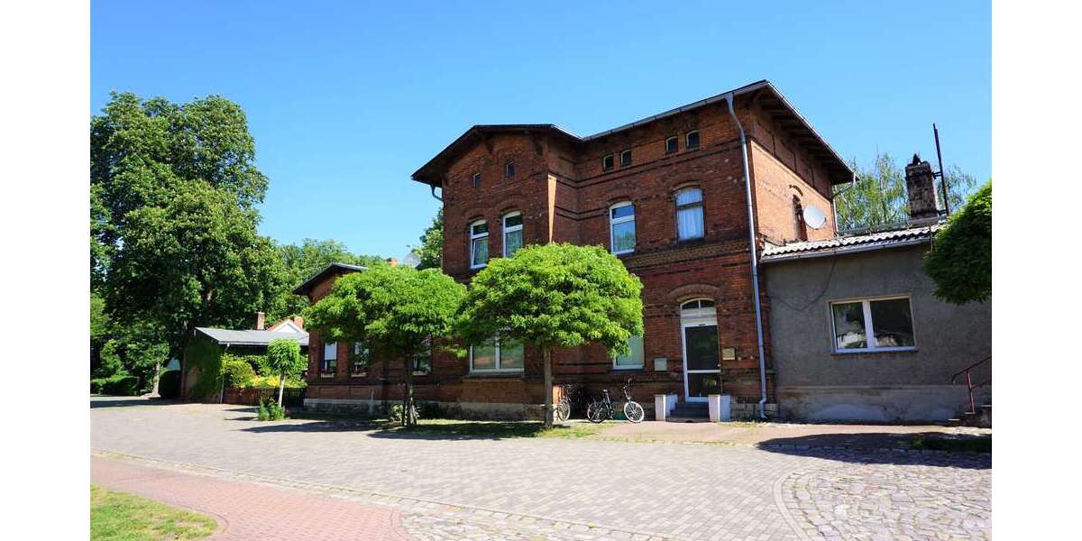 Einfamilienhaus Wolmirsleben - 11 Zimmer, 222 m&sup2;, 59.000&euro; | Angebot:25540217