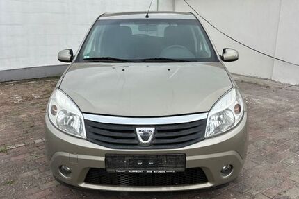 Dacia Sandero 87.000 km 3.500 &euro; Schönebeck (Elbe) 39218