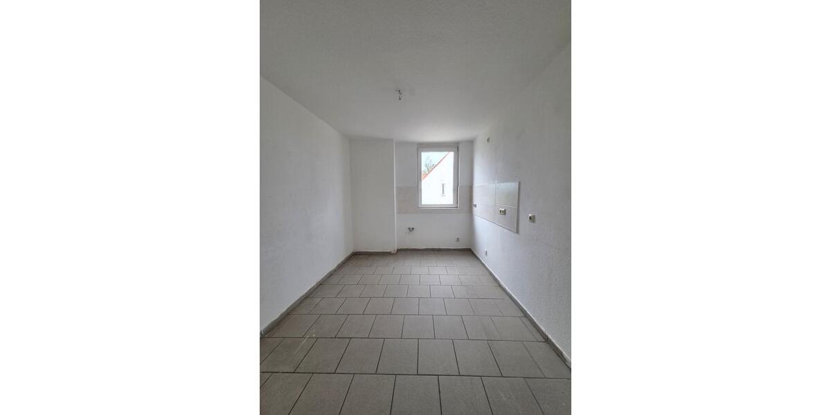 Dachgeschoßwohnung Oschersleben (Bode) - 3 Zimmer, 81 m&sup2;, 69.000&euro; | Angebot:27285585