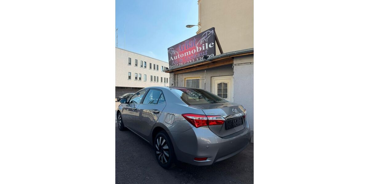 Toyota Corolla 59.400 km 13.800 &euro; Magdeburg 39106