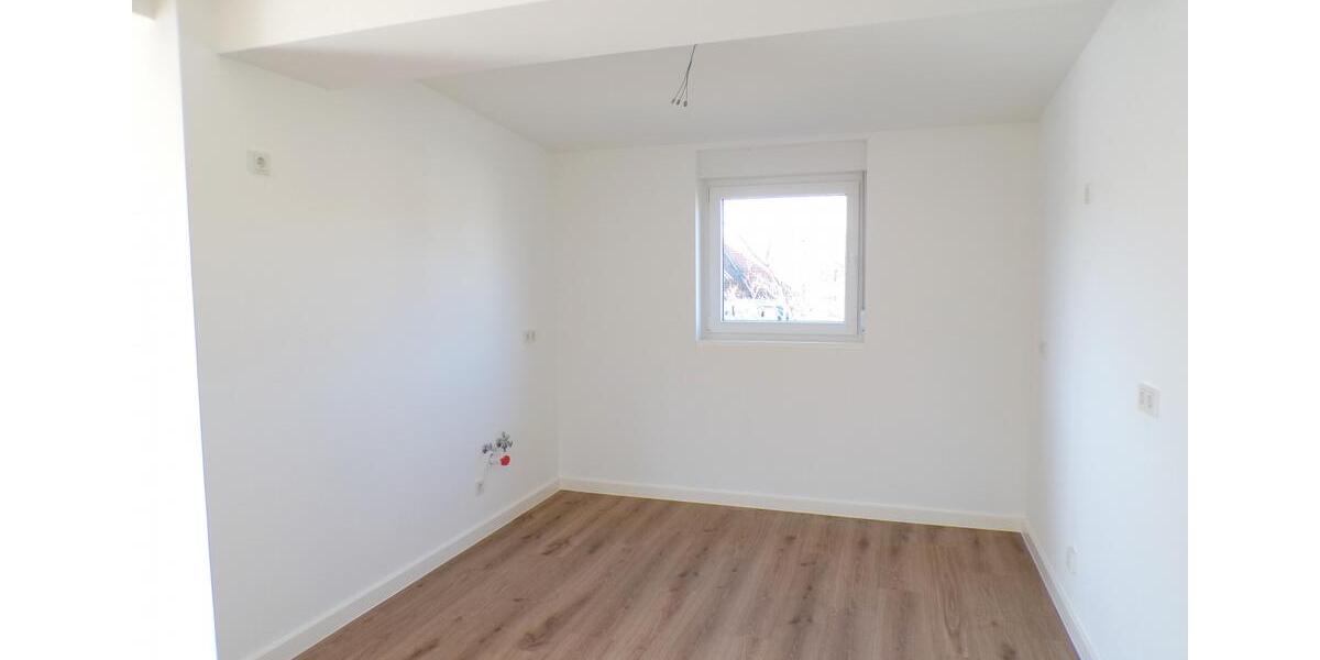 Dachgeschoßwohnung Magdeburg Nordwest - 4 Zimmer, 124 m&sup2;, 1.364&euro; | Angebot:24255460