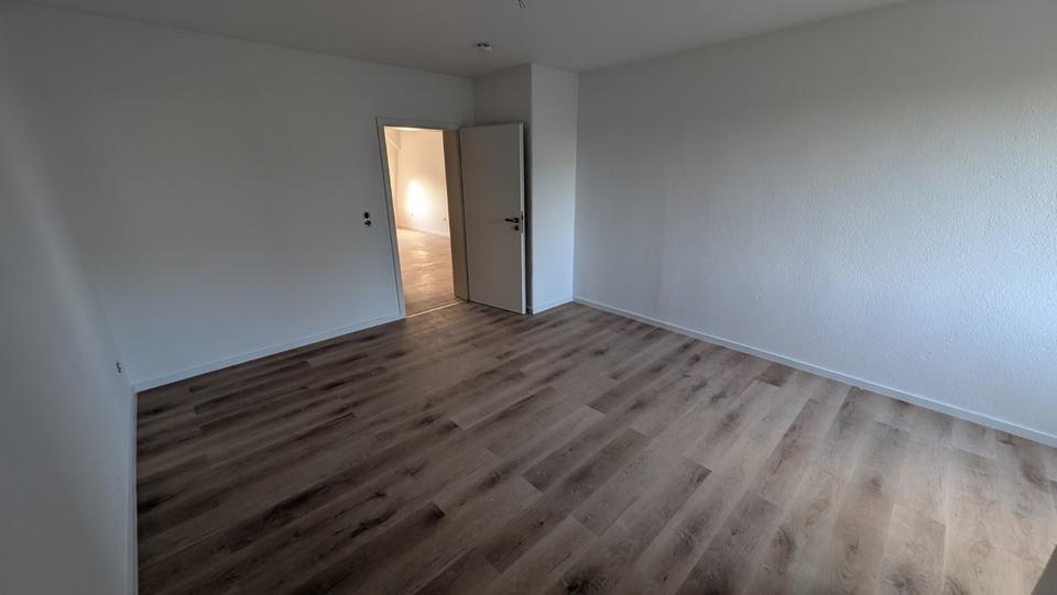 Dachgeschoßwohnung Magdeburg Nordwest - 3 Zimmer, 88 m&sup2;, 580&euro; | Angebot:23687844