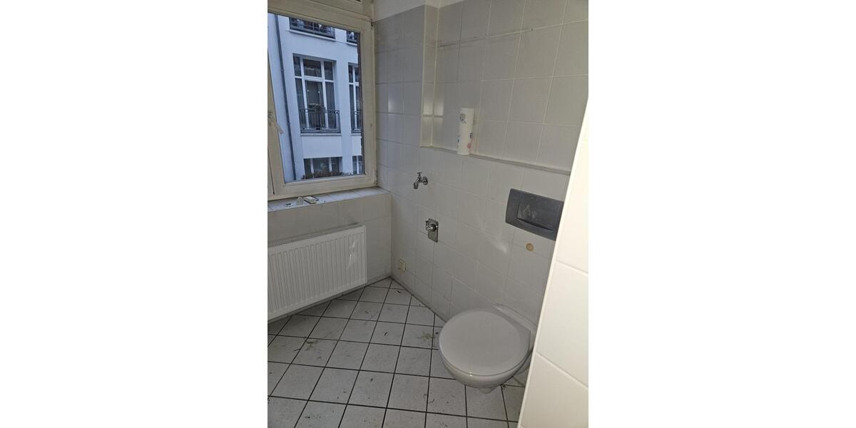 Etagenwohnung Magdeburg Neue Neustadt - 3 Zimmer, 89 m&sup2;, 630&euro; | Angebot:25903022