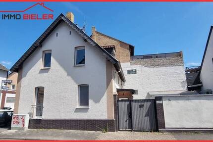 Gemütliches Nest für die kleine Familie - Einfamilienhaus mit Innenhof u. Gärtchen in Mainz-Kostheim