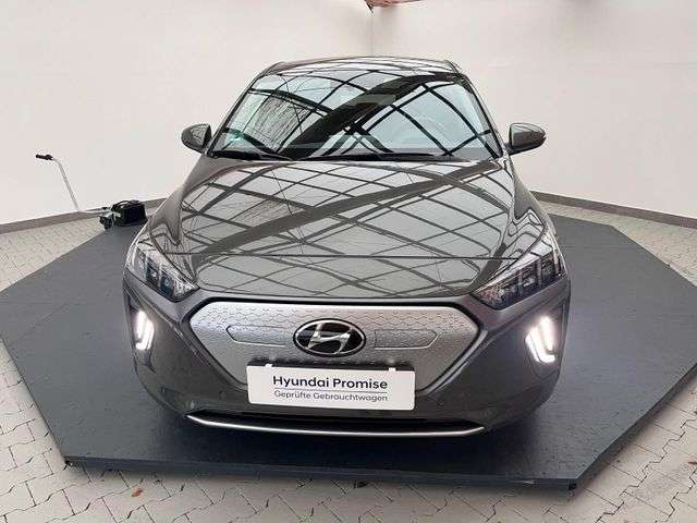 Hyundai IONIQ 17.973 km 23.390 &euro; Magdeburg 39116