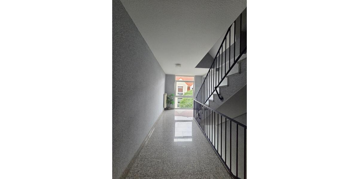 Dachgeschoßwohnung Oschersleben (Bode) - 3 Zimmer, 81 m&sup2;, 69.000&euro; | Angebot:27285585