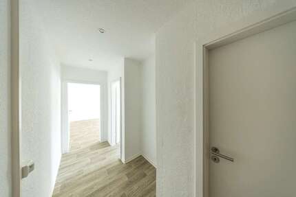 Wohnung zum Mieten in Löderburg 379 € 50 m²
