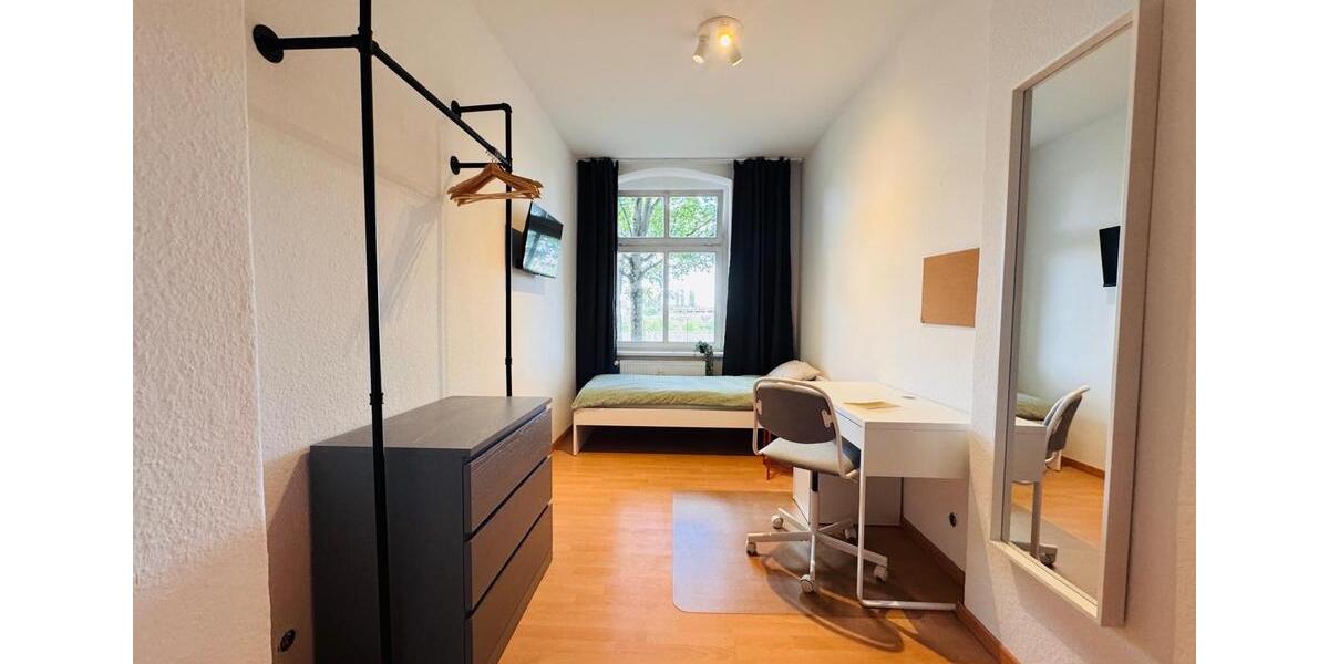 Erdgeschoßwohnung Magdeburg Hopfengarten - 15 Zimmer, 120 m&sup2;, 370&euro; | Angebot:24828098