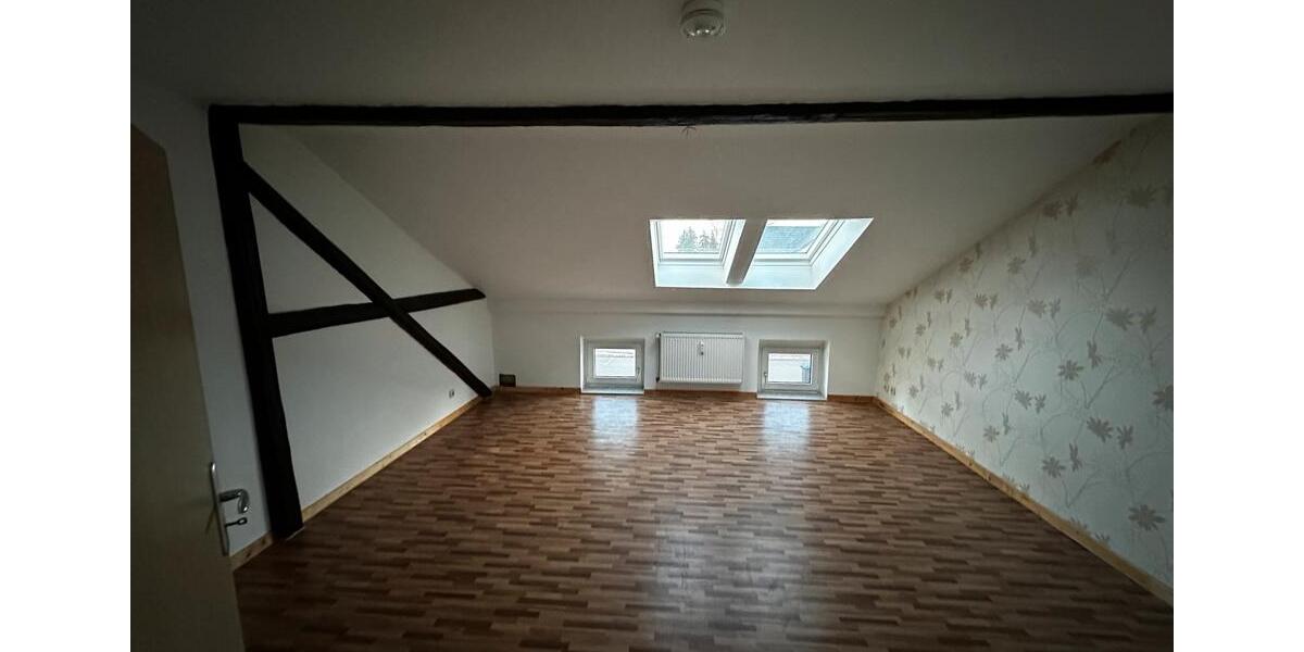 Dachgeschoßwohnung Magdeburg Lemsdorf - 2.5 Zimmer, 100 m&sup2;, 800&euro; | Angebot:24619418