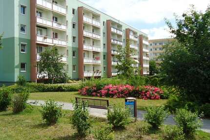 Wohnung Calbe - 4 Zimmer, 65 m&sup2;, 350&euro; | Angebot:26082956