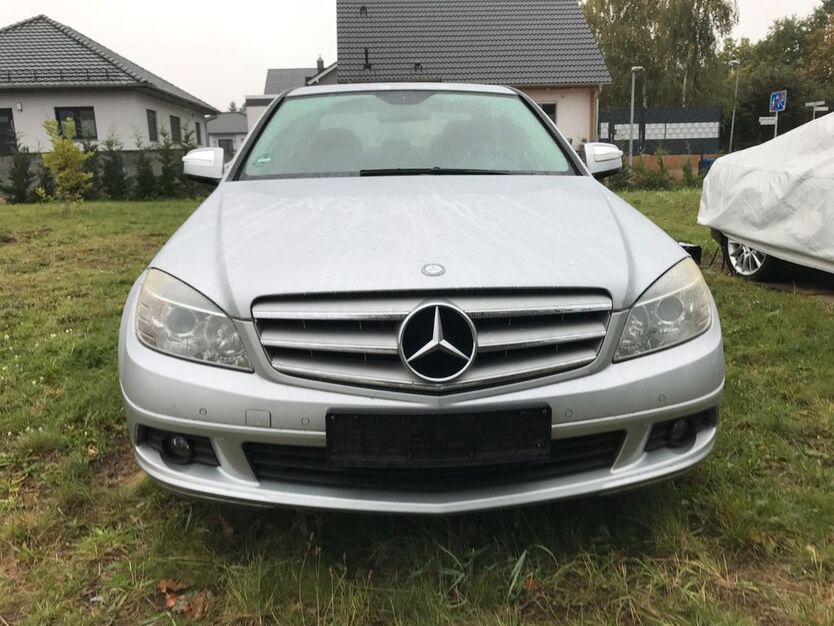 Mercedes-Benz C 220 228.000 km 3.250 € Möser 39291