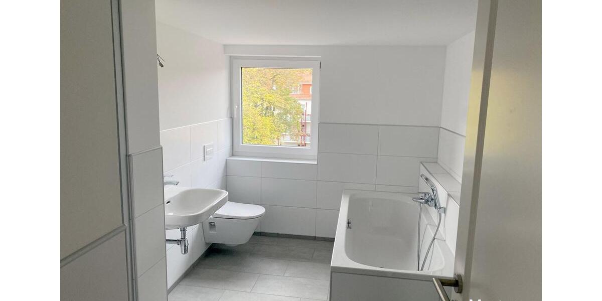 Dachgeschoßwohnung Magdeburg Nordwest - 4 Zimmer, 105 m&sup2;, 1.260&euro; | Angebot:25789821