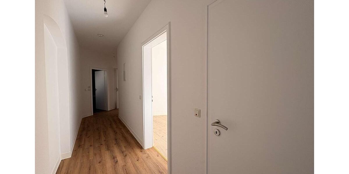 Etagenwohnung Magdeburg Leipziger Straße - 4 Zimmer, 102 m&sup2;, 900&euro; | Angebot:25792930