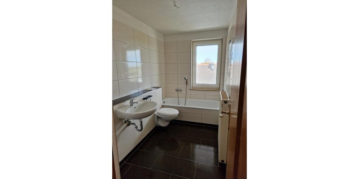 Etagenwohnung Wanzleben-Börde Börde - 3 Zimmer, 81 m&sup2;, 460&euro; | Angebot:26262561