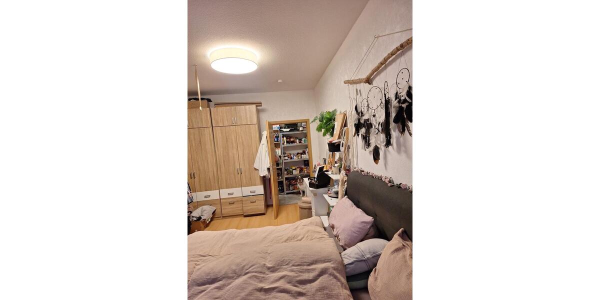 Erdgeschoßwohnung Oschersleben (Bode) - 4 Zimmer, 117 m&sup2;, 710&euro; | Angebot:26688103