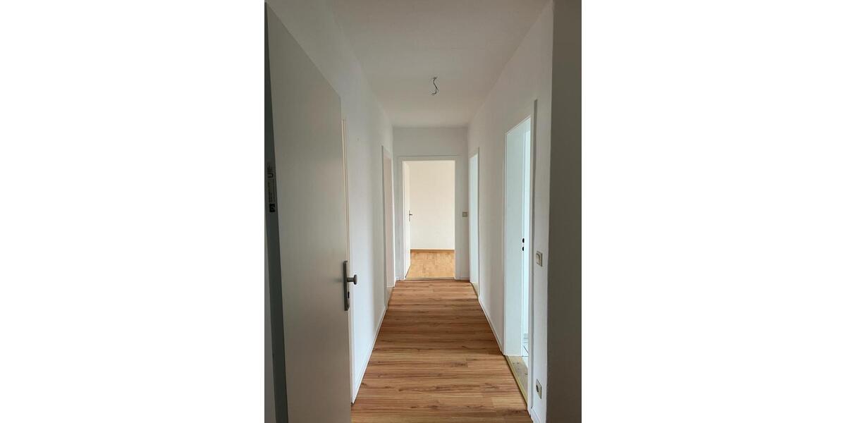 Erdgeschoßwohnung Eilsleben - 3 Zimmer, 65 m&sup2;, 450&euro; | Angebot:25403584