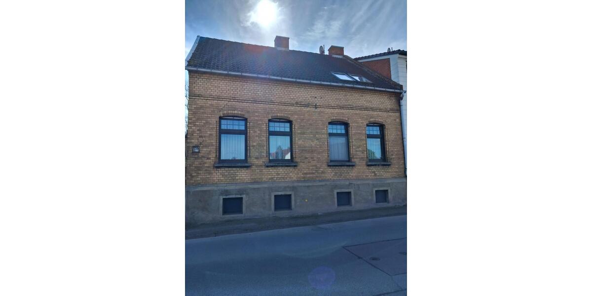 Doppelhaushälfte Haldensleben - 9 Zimmer, 122 m&sup2;, 170.000&euro; | Angebot:26340338