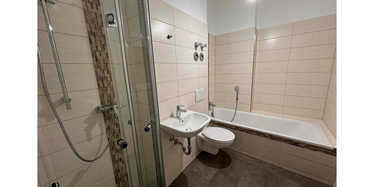 Erdgeschoßwohnung Magdeburg Nordwest - 3 Zimmer, 87 m&sup2;, 870&euro; | Angebot:26285242