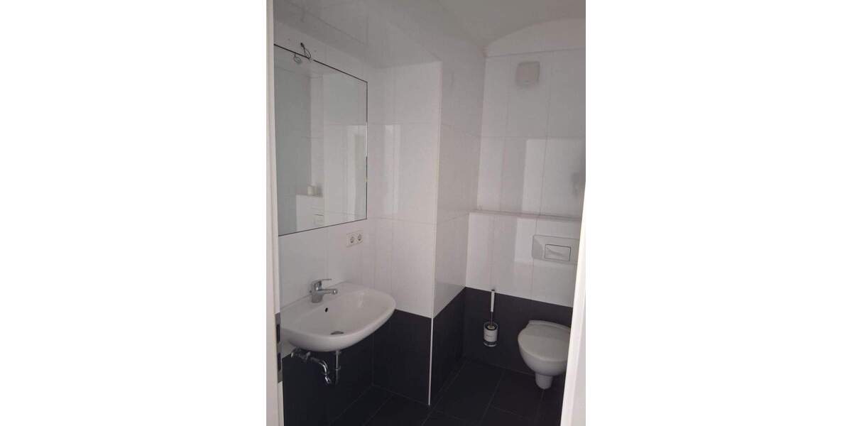 Etagenwohnung Magdeburg Altstadt - 2 Zimmer, 45 m&sup2;, 360&euro; | Angebot:25704003