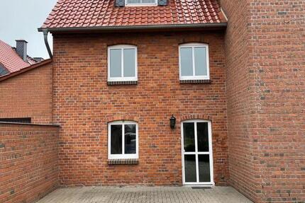 3 Raumwohnung zu vermieten Maisonette mit Terrasse in Sachsendorf zimmer