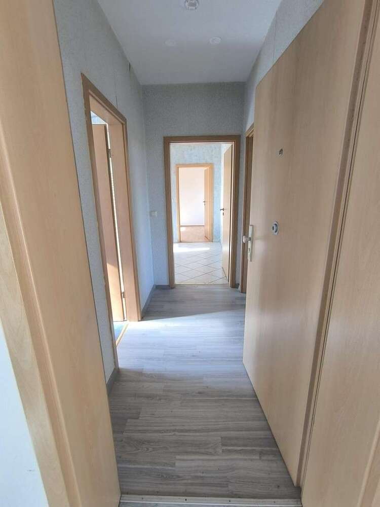 Wohnung zum Mieten in Magdeburg 562 € 90 m²