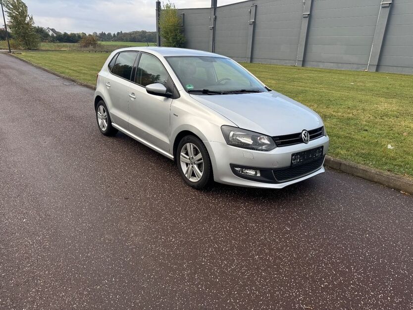VW Polo 124.000 km 6.999 € Magdeburg 39110