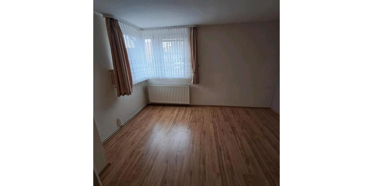 Reihenhaus Calbe (Saale) - 5 Zimmer, 125 m&sup2;, 69.000&euro; | Angebot:25444133