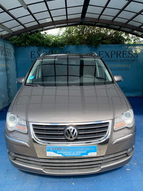 VW Touran 213.000 km 2.399 € Magdeburg - Rothensee 39126