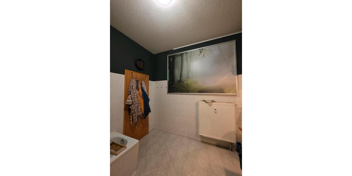 Etagenwohnung Magdeburg Nordwest - 3 Zimmer, 102 m&sup2;, 820&euro; | Angebot:26216052