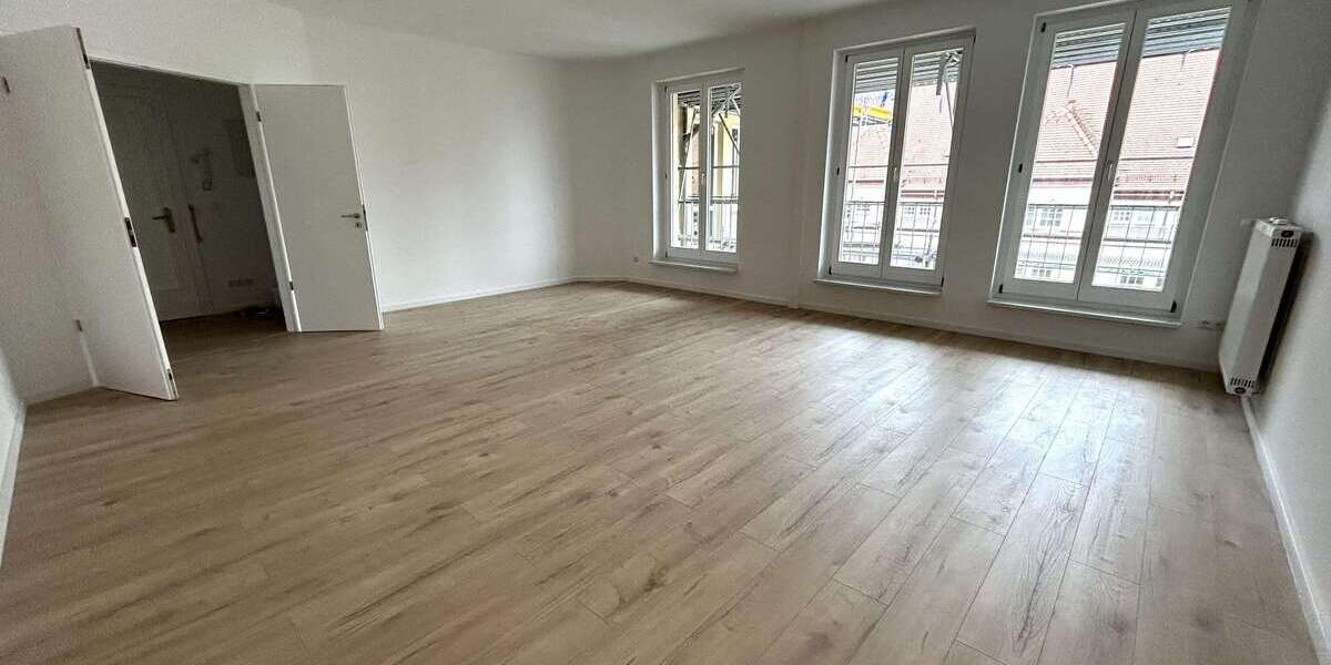 Etagenwohnung Magdeburg Altstadt - 3 Zimmer, 94 m&sup2;, 1.134&euro; | Angebot:26354277