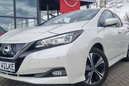 Nissan Leaf 40.650 km 14.490 € Magdeburg 39120