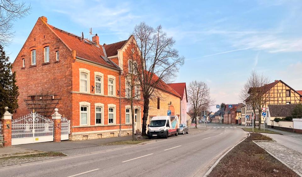 Heimwerker aufgepasst! Schöne Gründerzeit-Villa voller Potenzial! 17 zimmer