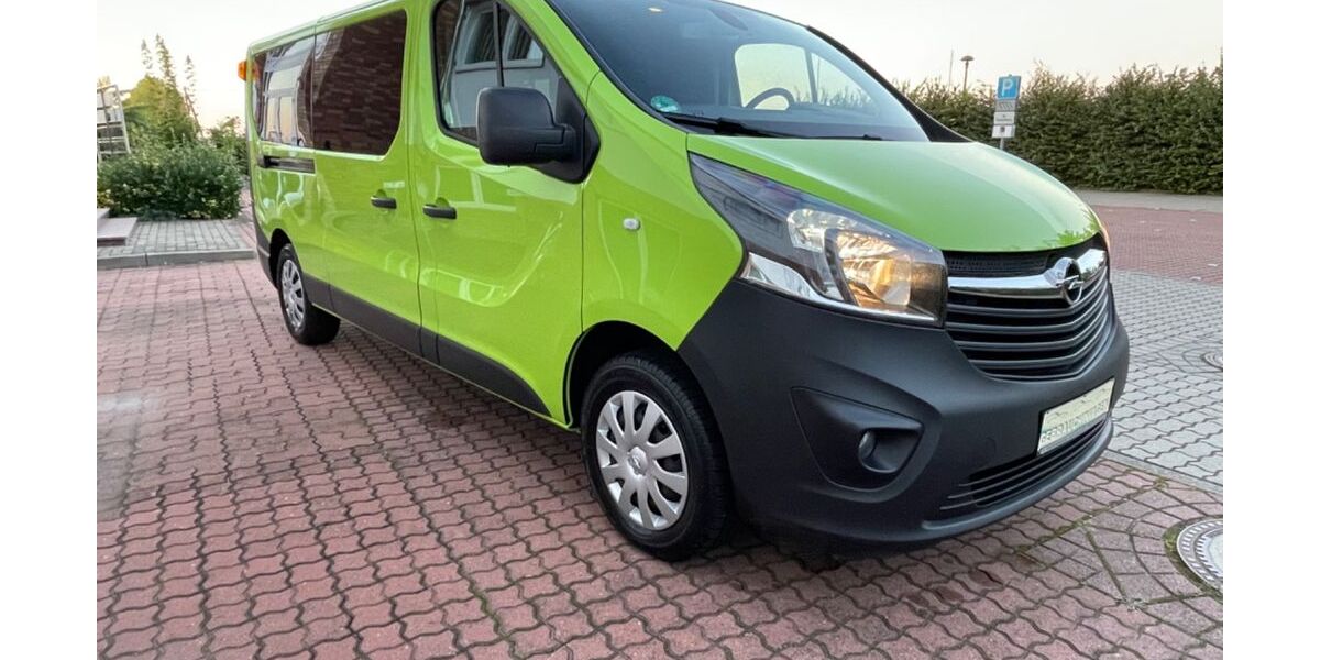 Opel Vivaro 122.086 km 18.499 &euro; Schönebeck/Elbe 39218