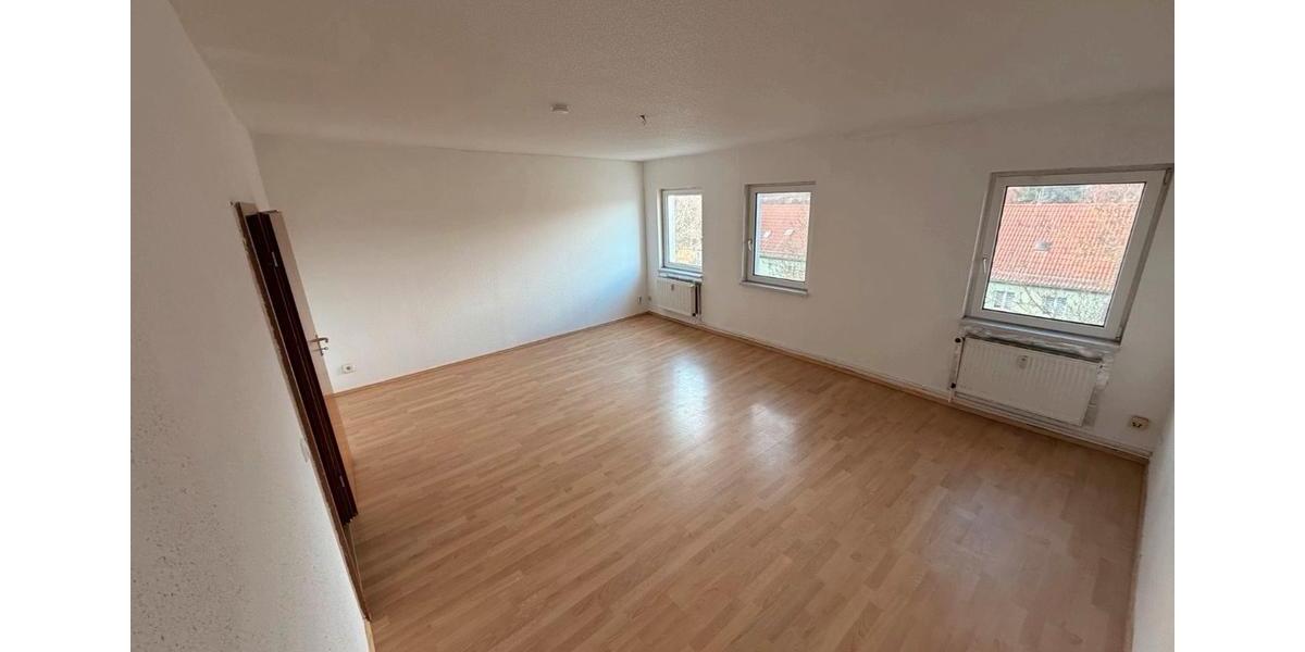 Etagenwohnung Magdeburg Lemsdorf - 3 Zimmer, 86 m&sup2;, 420&euro; | Angebot:25987566